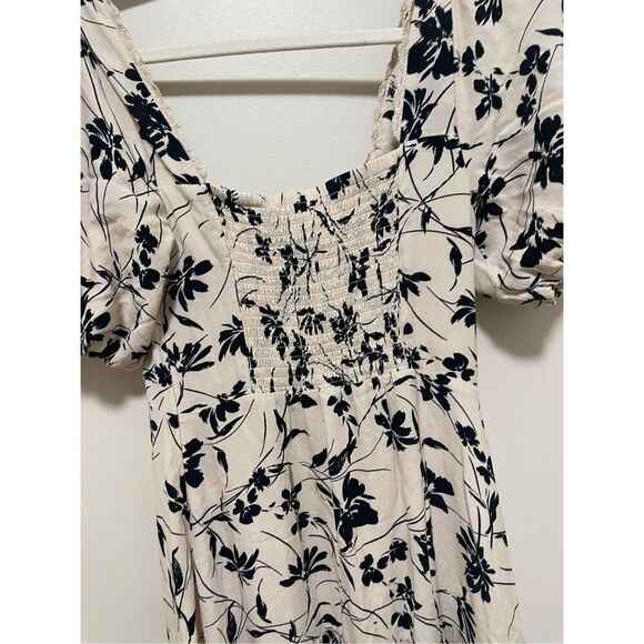 New ASTR The Label Baldwin Floral Print Puff Sleeve Midi Dress Size S - Picture 6 of 12